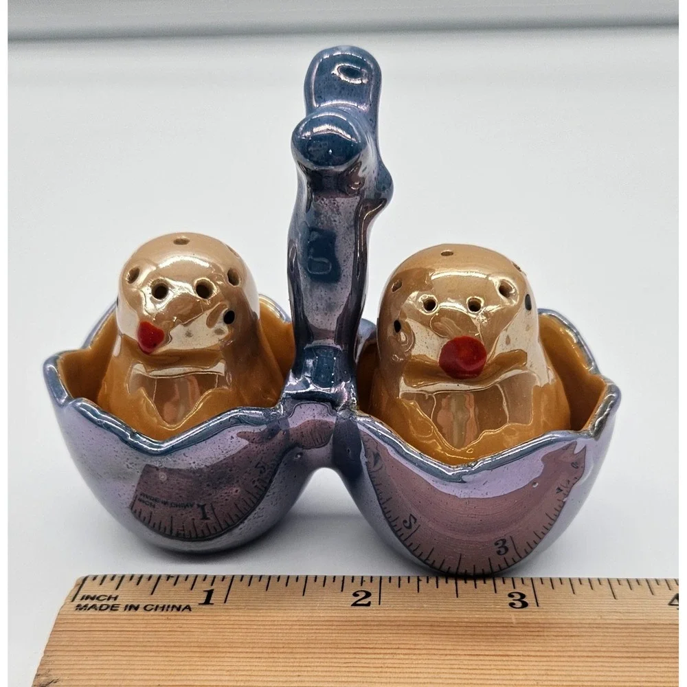 Lusterware Japan Ceramic Chick Salt and Pepper Shakers in Egg Holder with Handle